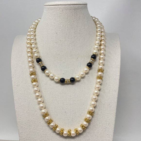 Vintage Beaded Necklaces Set of 2 Imitation Pearl Layering Classic Old Money - Picture 1 of 11